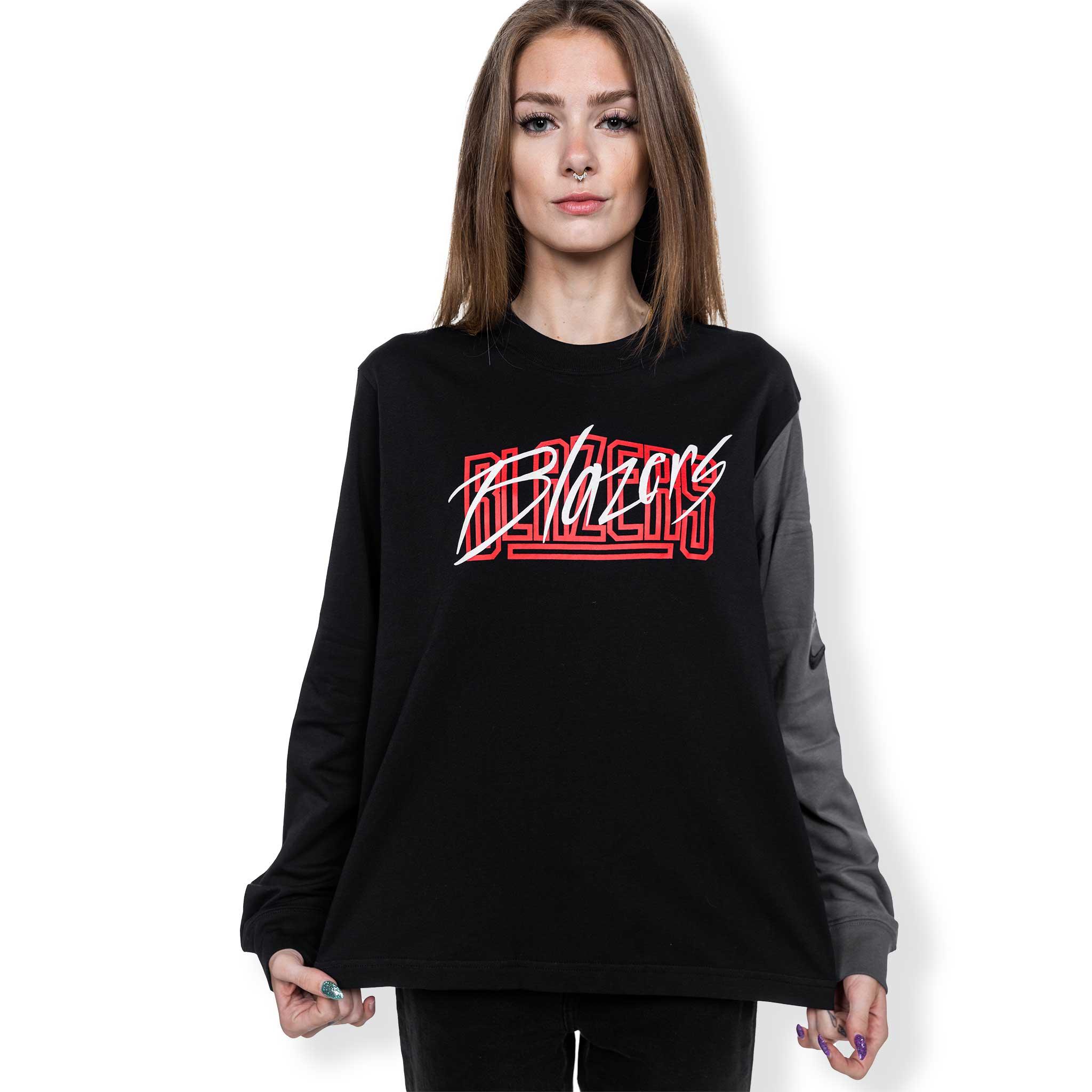 Nike Women's Long Sleeved Black T-shirt